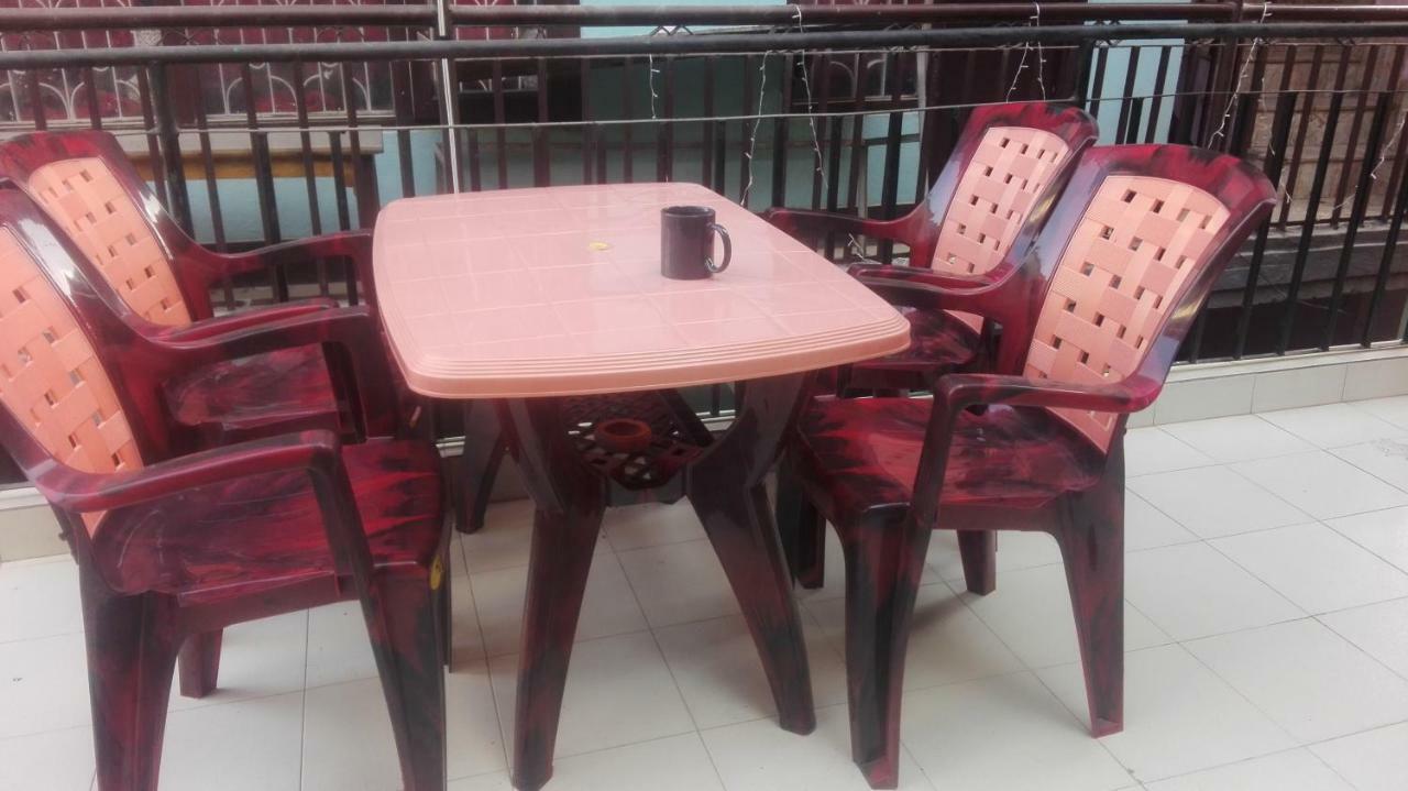 Hotel Sisters Home Kathmandu Bagian luar foto